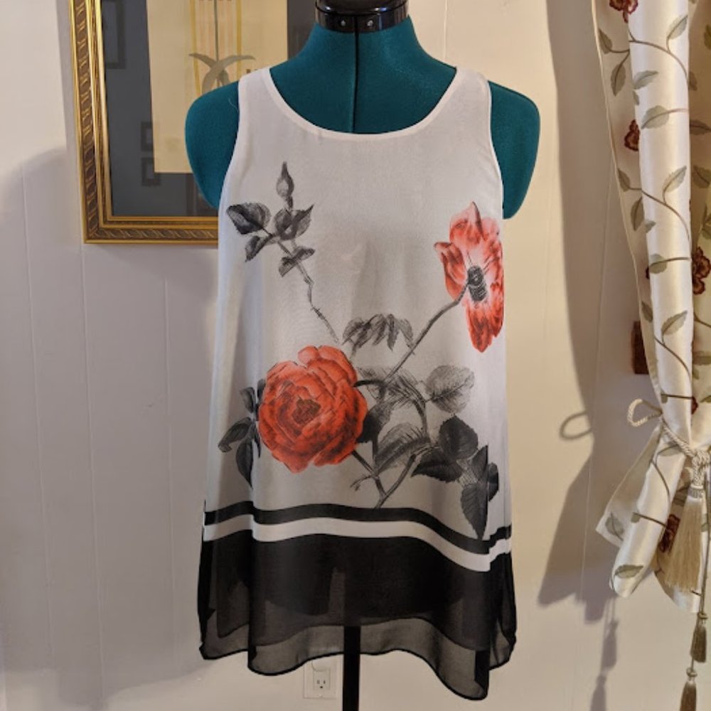 Max Edition chiffon top. Size SP.